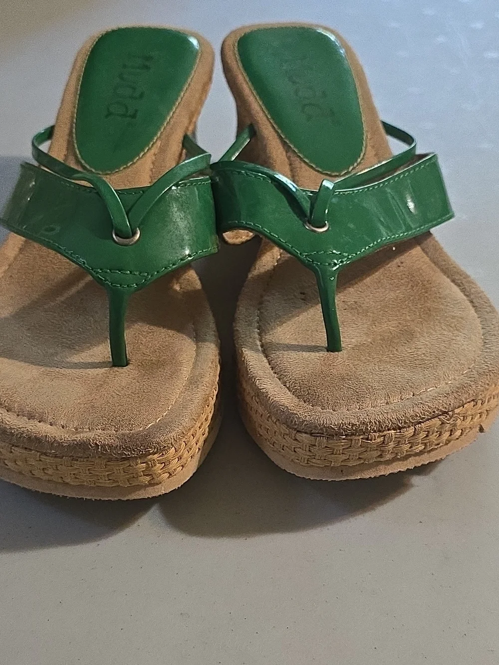 Mudd Green Platform Thong Sandals - Women Size 10M